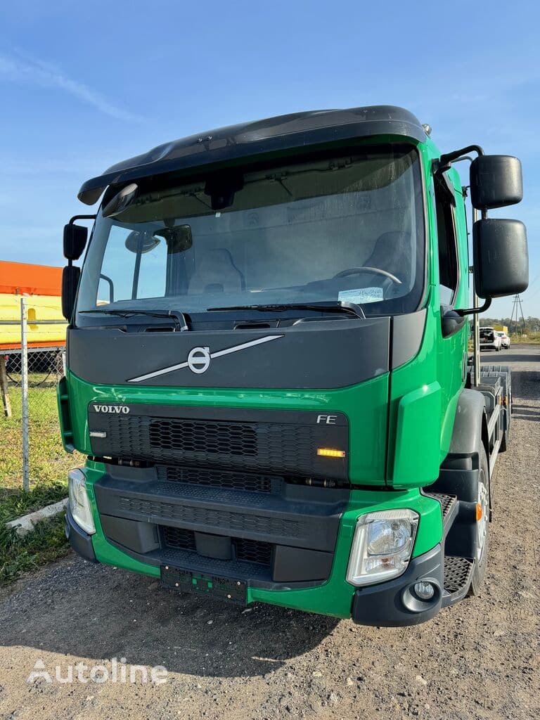 Volvo FE360 Hook Lift Truck for sale — view 4