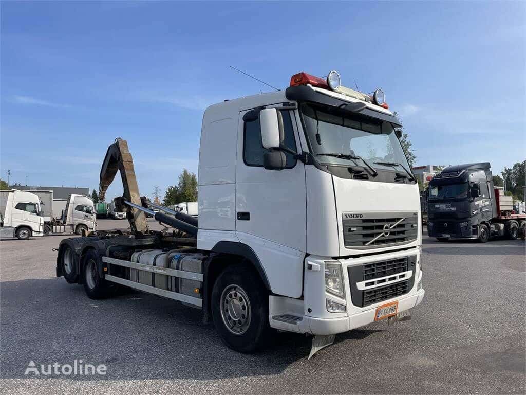 2011 Volvo Hook Lift Truck for sale — view 2