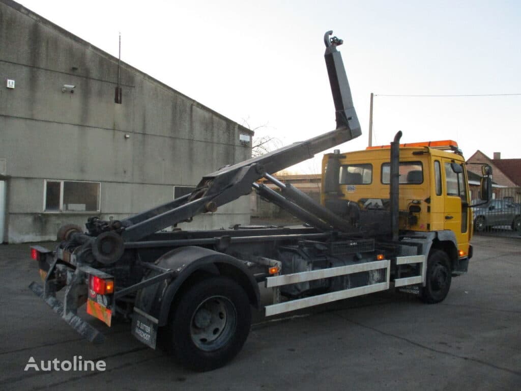 2002 Volvo Hook Lift Truck for sale — view 4