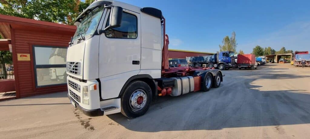 2004 Volvo Hook Lift Truck for sale