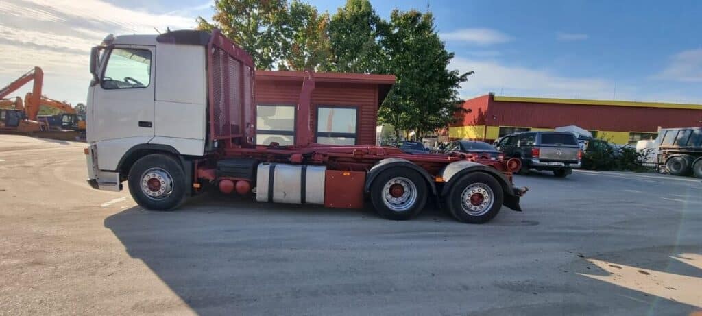 2004 Volvo Hook Lift Truck for sale — view 2
