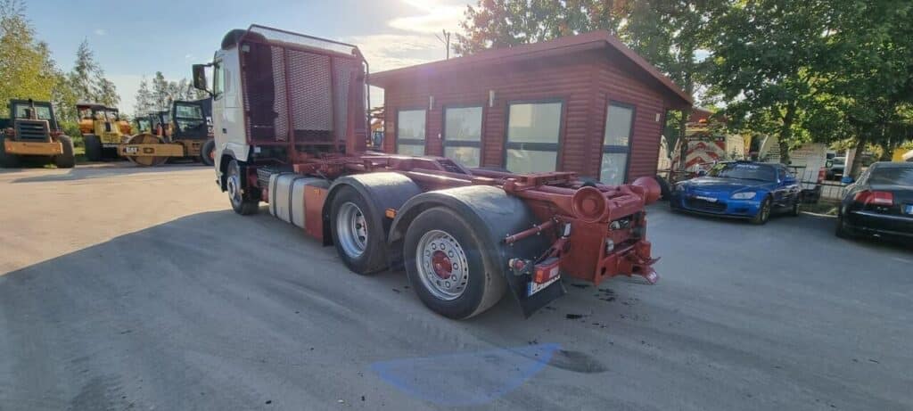 2004 Volvo Hook Lift Truck for sale — view 4