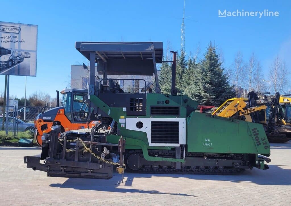 2004 ABG Titan 326 Road - Asphalt Paver for sale — view 4