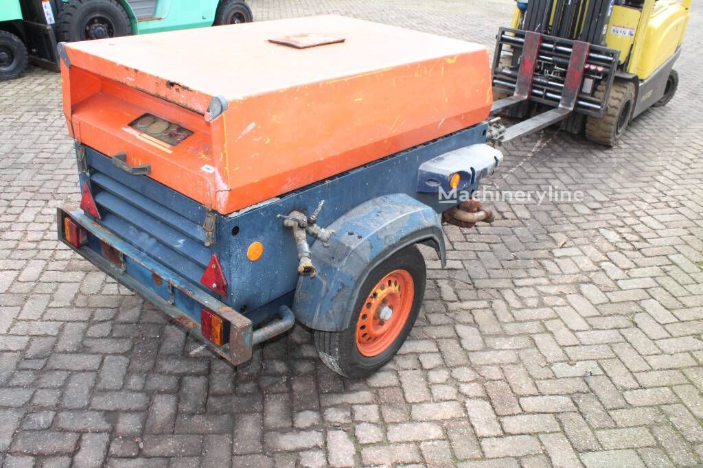 Atlas Copco XAS 37 KD Compressor - Mobile for sale — view 3