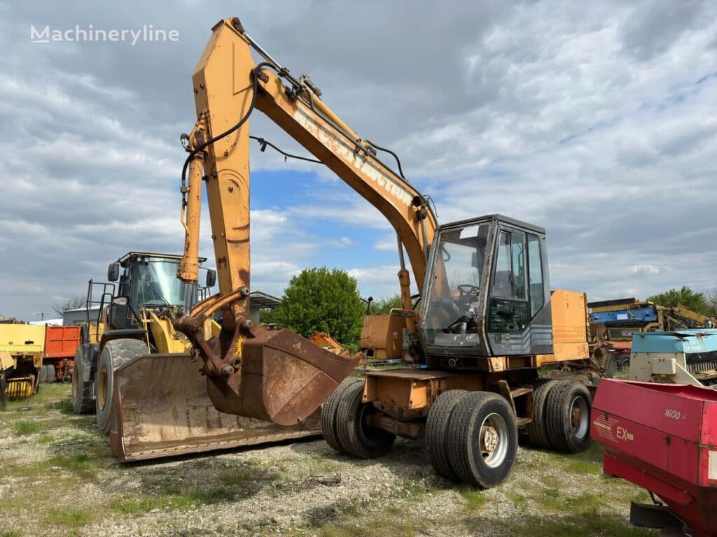 1997 Case 5880 KG Excavator - Wheel for sale