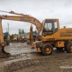 2002 Case Excavator - Wheel for sale — view 3