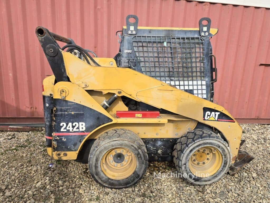 Caterpillar 242B Loader - Wheel Skid Steer for sale