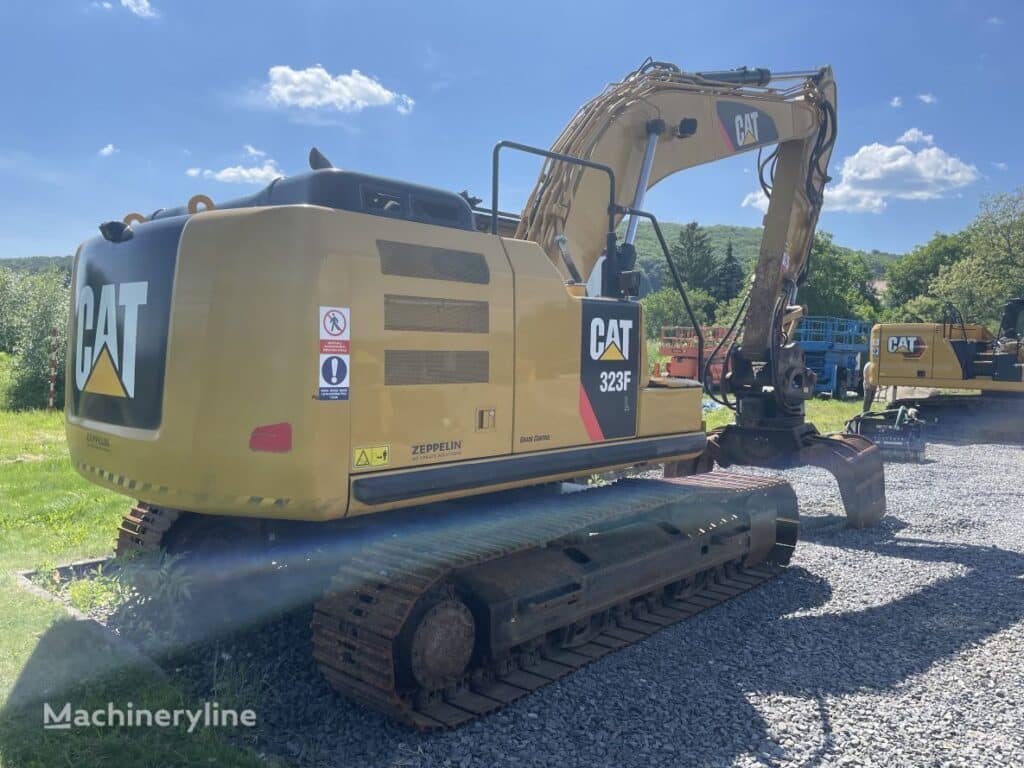 2016 Caterpillar 323FL Excavator - Tracked for sale — view 2