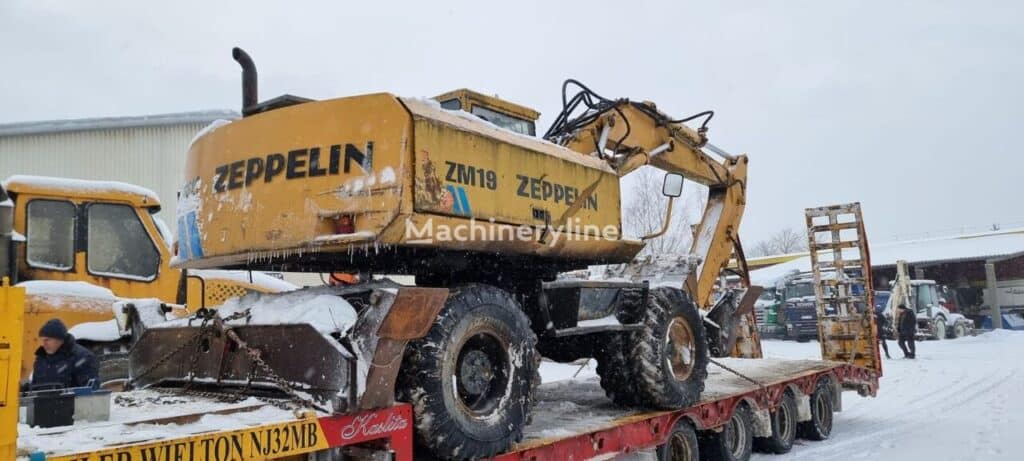 2000 Caterpillar ZM 19 Excavator - Wheel for sale — view 2