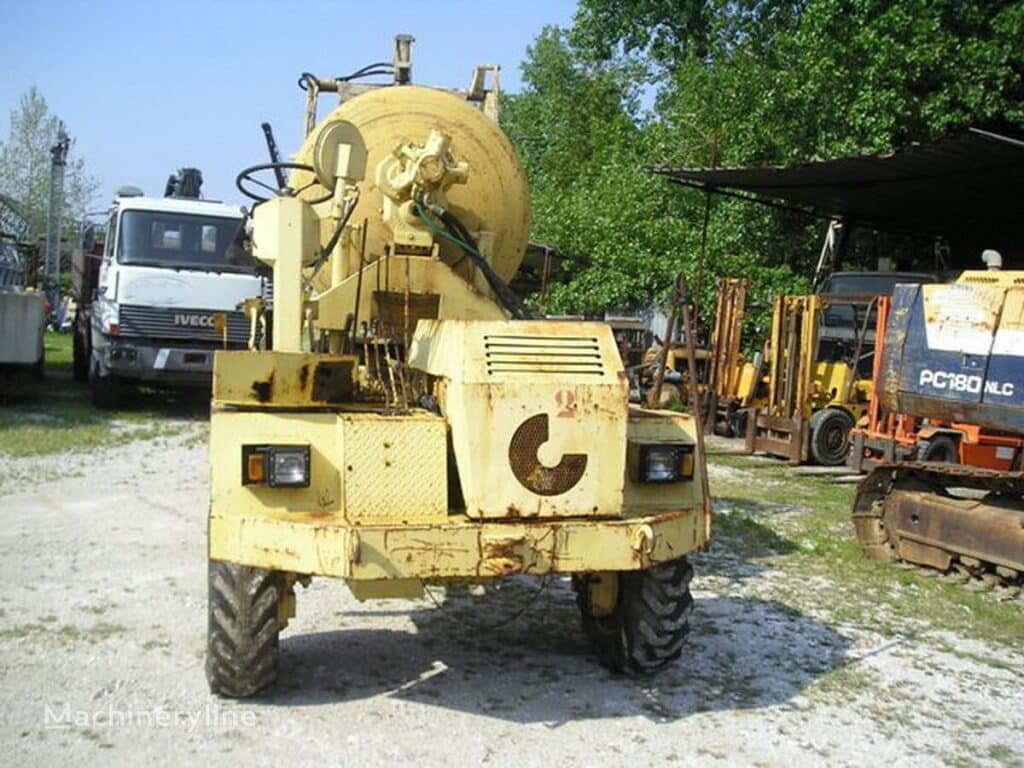 1991 Comet Supremo Concrete - Mixer Truck for sale — view 2