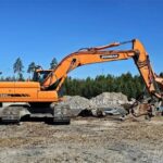 2013 Doosan Excavator - Tracked for sale — view 3