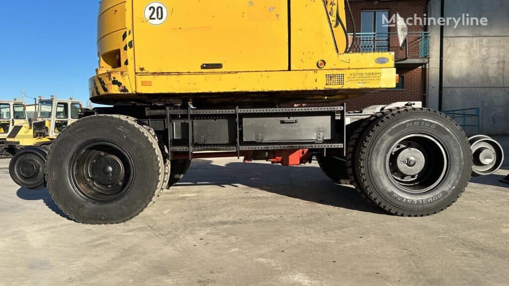 1997 Fuchs MHB 230 ZW Excavator - Wheel for sale — view 4
