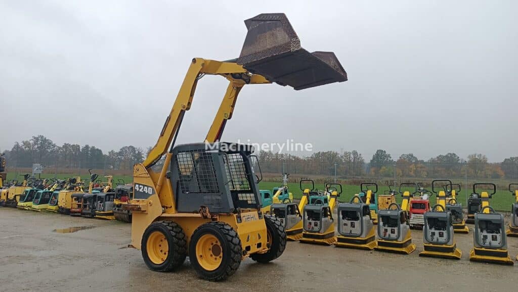 2010 Gehl Loader - Wheel Skid Steer for sale — view 2