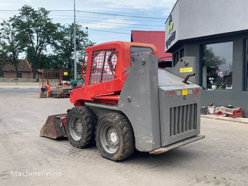 2012 Gehl Loader - Wheel Skid Steer for sale — view 4