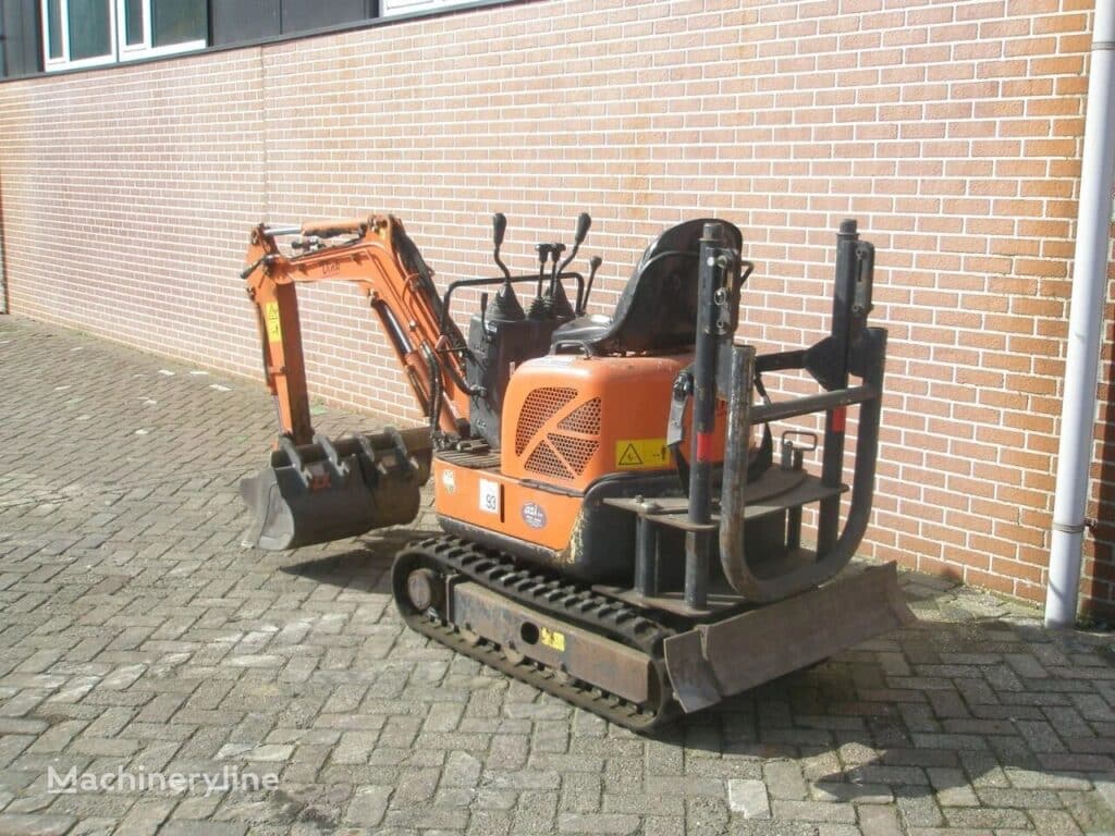 Hitachi ZX10U-2 Excavator - Mini for sale — view 3