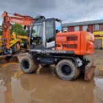2010 Hitachi Excavator - Wheel for sale — view 4