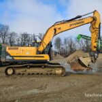 2018 Hyundai Excavator - Tracked for sale
