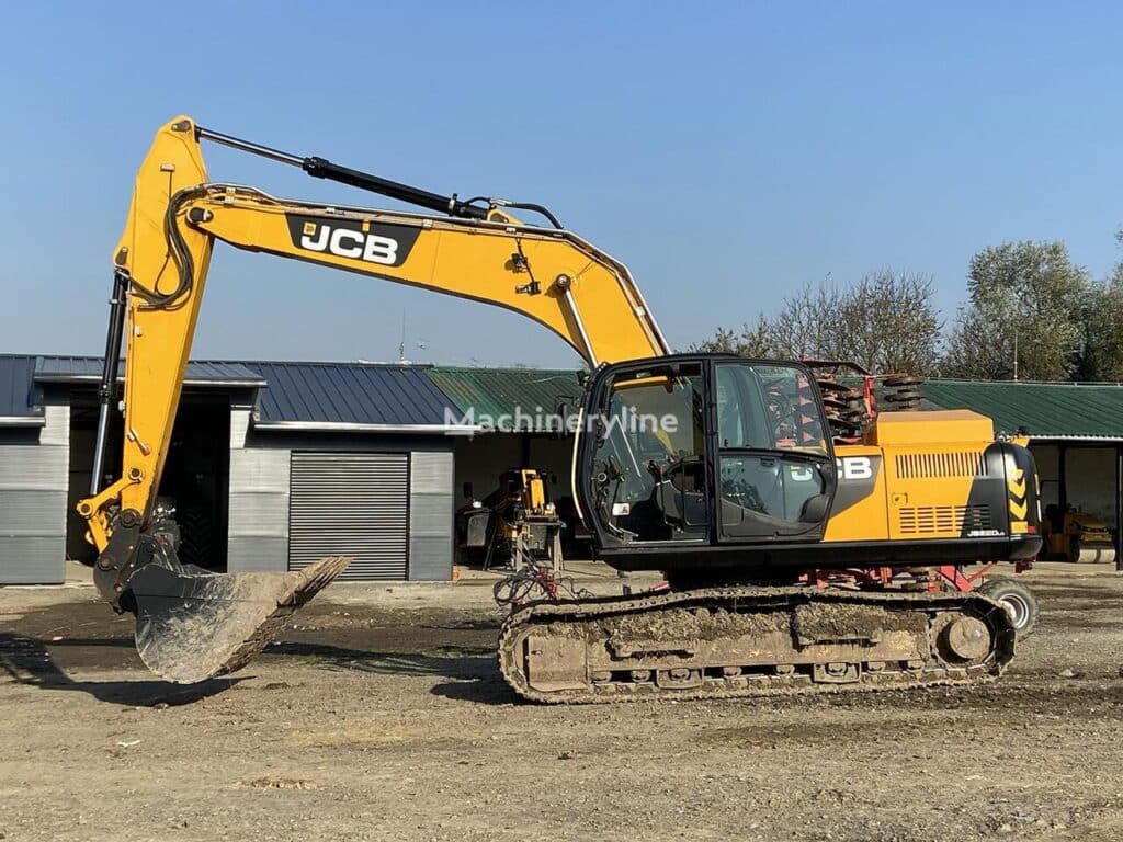 JCB JS220 Excavator - Tracked for sale