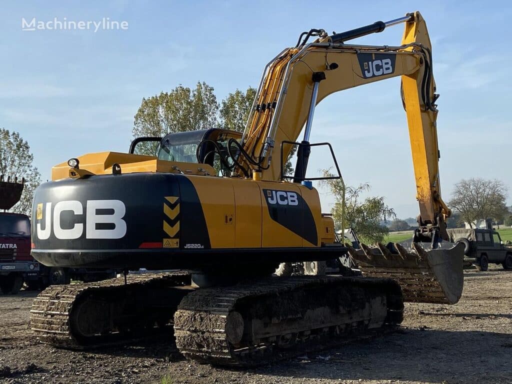 JCB JS220 Excavator - Tracked for sale — view 4