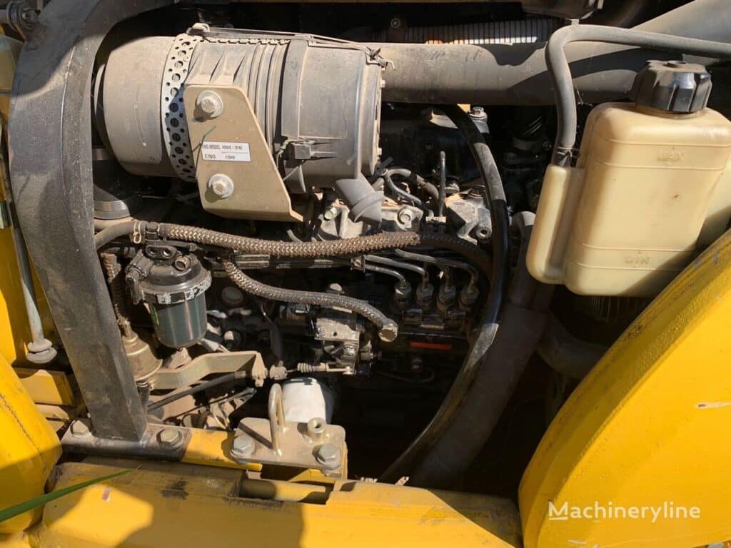 2002 Komatsu PC45R-8 Excavator - Mini for sale — view 3