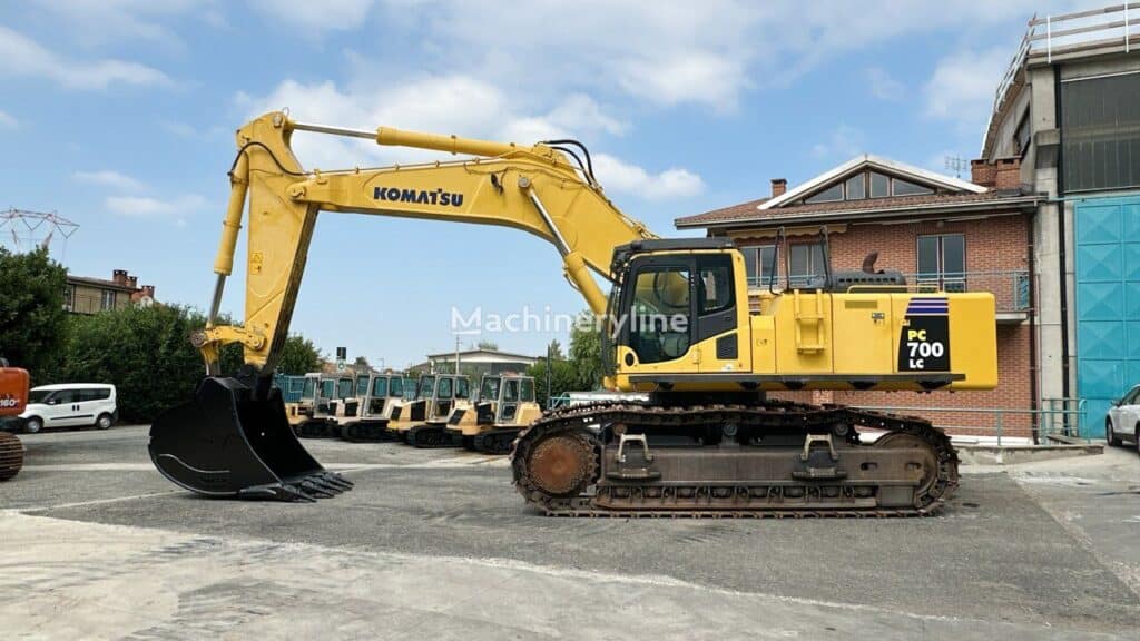 2012 Komatsu PC700 LC-8E0 Excavator - Tracked for sale — view 2