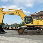 2012 Komatsu PC700 LC-8E0 Excavator - Tracked for sale — view 2