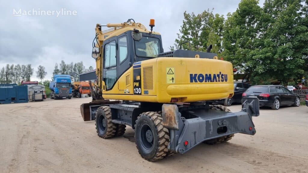 2007 Komatsu Excavator - Wheel for sale — view 2