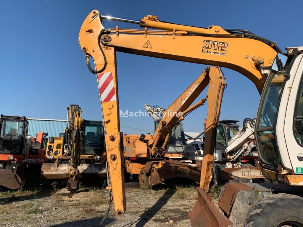 2002 Liebherr Excavator - Wheel for sale — view 4