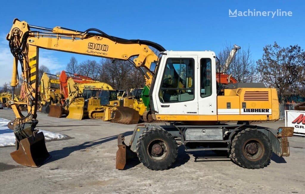 2002 Liebherr Excavator - Wheel for sale — view 2
