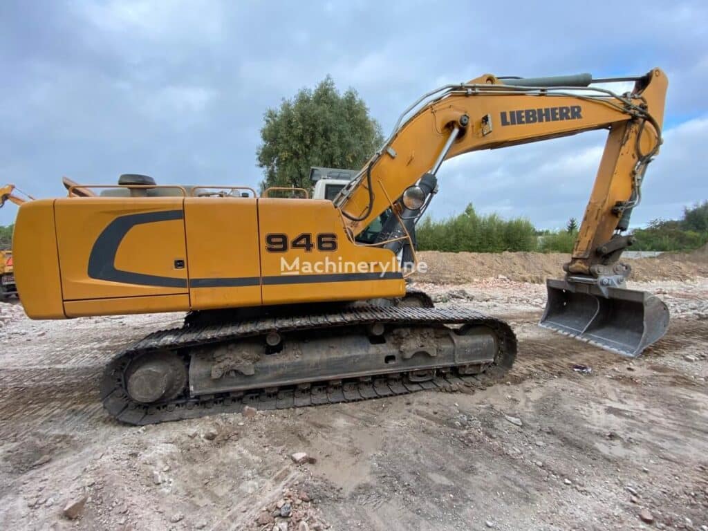 2014 Liebherr R 946 NLC Excavator - Tracked for sale — view 2