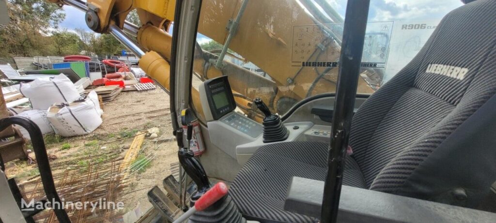 Liebherr R906 Excavator - Tracked for sale