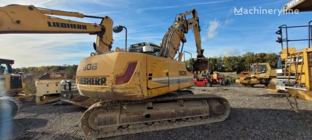 Liebherr R906 Excavator - Tracked for sale — view 2
