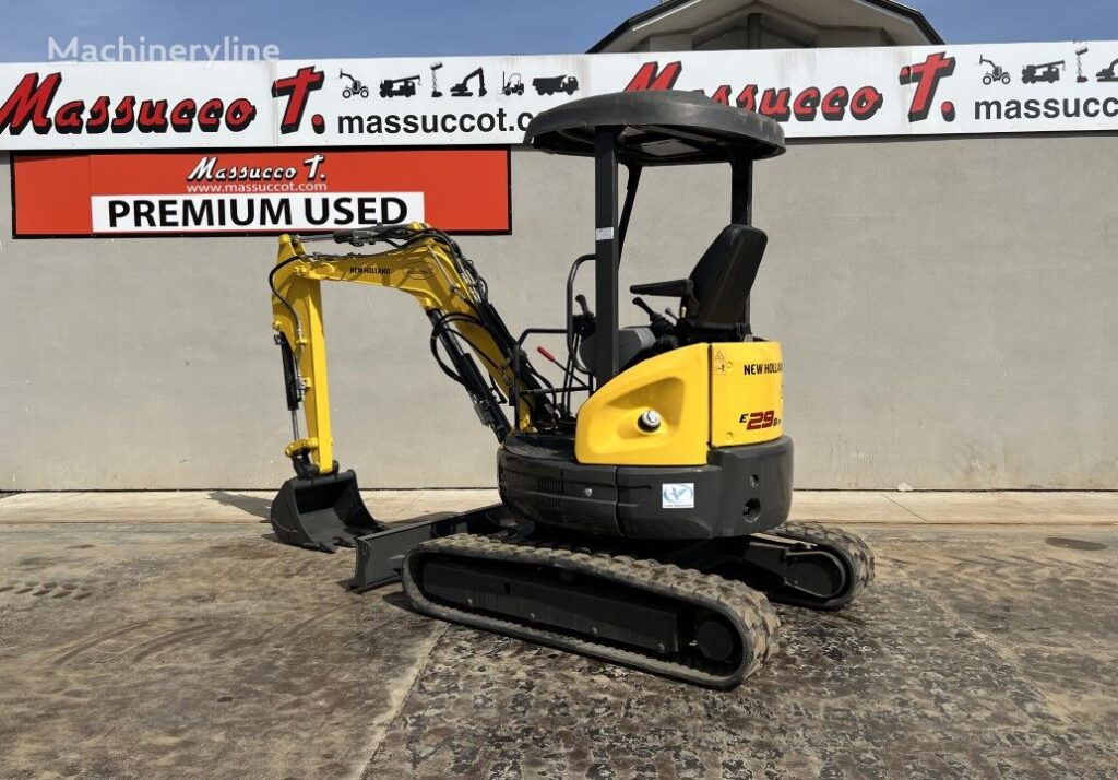 2012 New Holland Excavator - Mini for sale — view 3