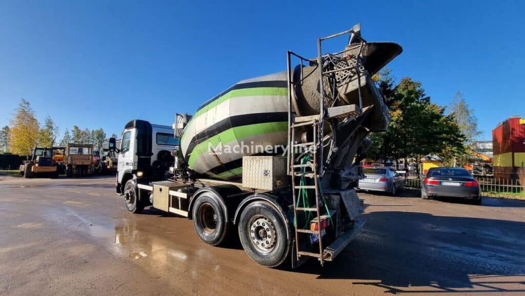 2001 Volvo Concrete - Mixer Truck for sale — view 3
