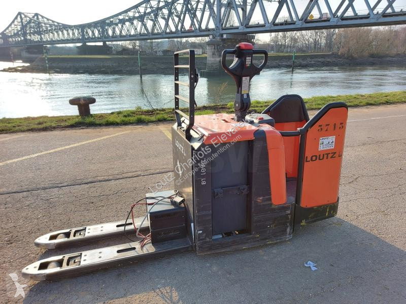 2014 BT LPE240 Pallet Truck for sale — view 4