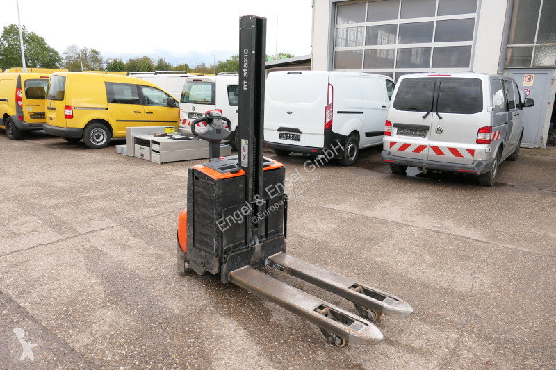 2013 BT SWE 080L Pedestrian Stacker for sale — view 4