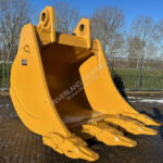 Caterpillar Attachment - Bucket for sale