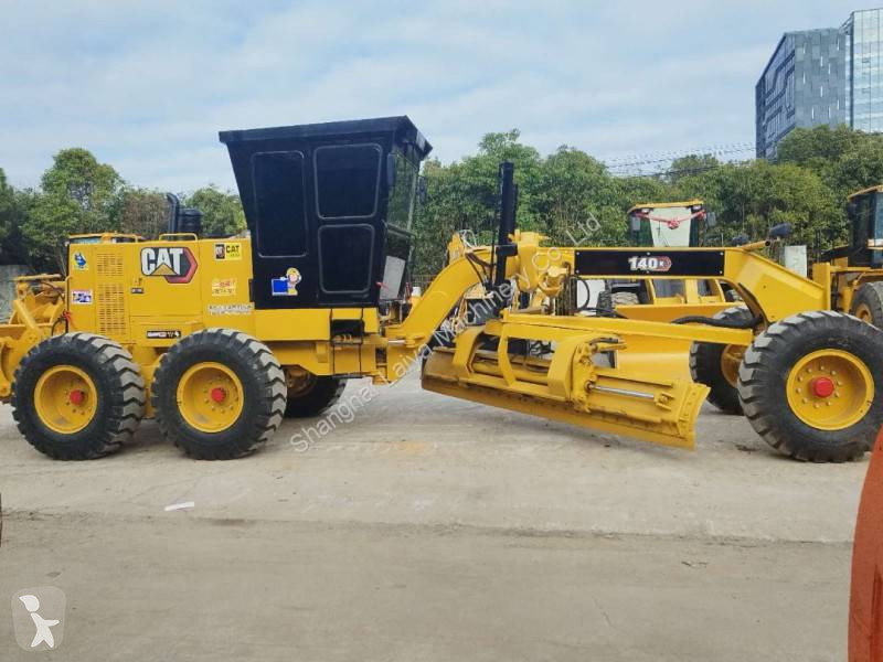 2021 Caterpillar Road - Asphalt Paver for sale — view 2