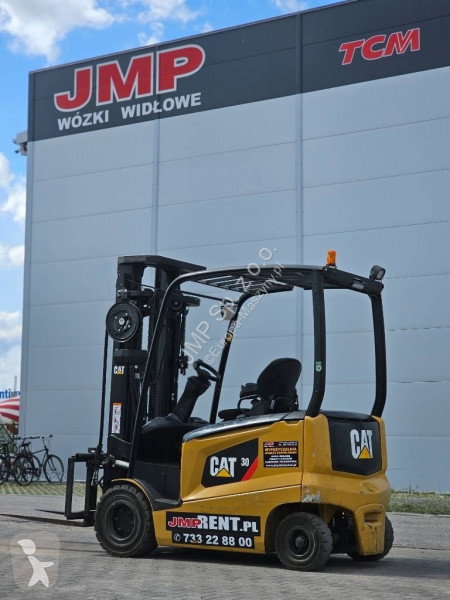 2016 Caterpillar EP 30 CN Electric Forklift for sale — view 5