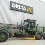 1992 Caterpillar EX-ARMY Loader - Bulldozer for sale — view 4