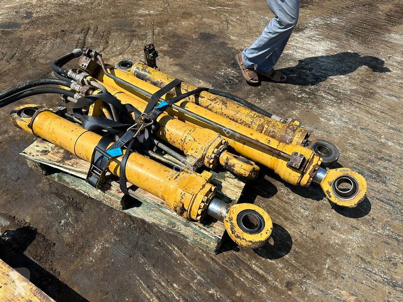 Caterpillar FT Cylinders Excavator - Wheel for sale