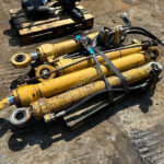 Caterpillar FT Cylinders Excavator - Wheel for sale — view 2