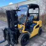 2009 Caterpillar GP30N Gas Forklift for sale — view 2