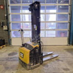 2010 Caterpillar NSP16N Pedestrian Stacker for sale — view 3