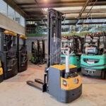 2018 Caterpillar NSP16NI Pedestrian Stacker for sale — view 2