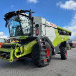2021 Claas Lexion 6800 Combine Harvester for sale
