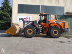 2018 Doosan Loader - Wheeled for sale