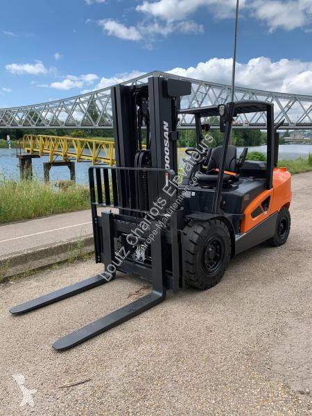 2024 Doosan S-9 Diesel Forklift for sale — view 4