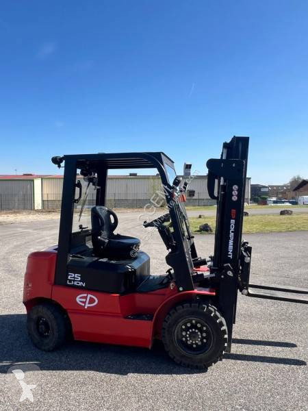 2023 EP EFL252 Electric Forklift for sale — view 2