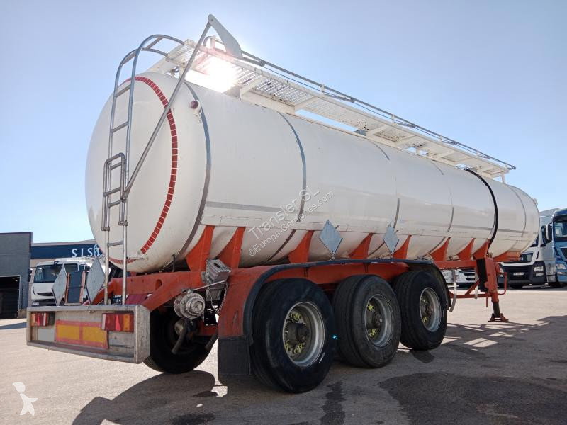 Fruehauf CF-F3PPP-V Semi Trailer - Chemical Tank for sale — view 3